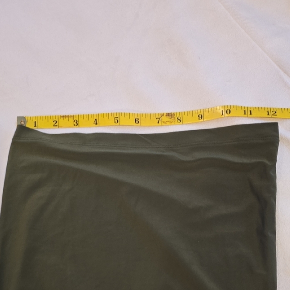 Kaileigh Dark Green Sleeveless Jumpsuit - Picture 4 of 8